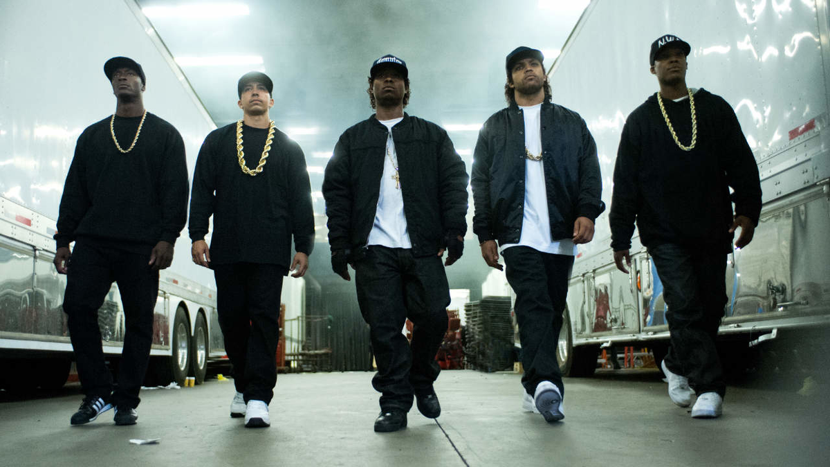 preview for Straight Outta Compton trailer