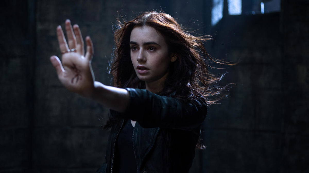 preview for 'The Mortal Instruments: City of Bones' trailer