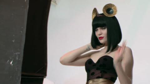 preview for Jessie J's Cosmo cover shoot December 2011