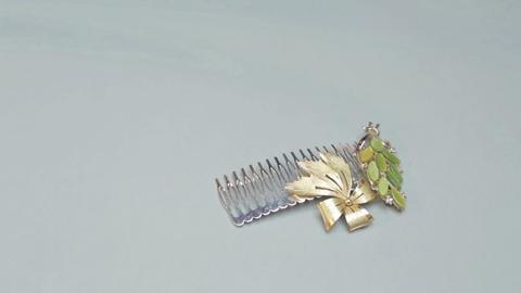 preview for How to make vintage brooch hair combs