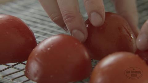 preview for How to oven dry tomatoes