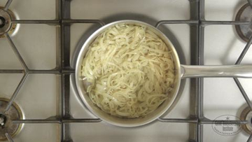 Food, Ingredient, Cuisine, Recipe, Noodle, Metal, Staple food, Al dente, Rice noodles, Kitchen utensil, 