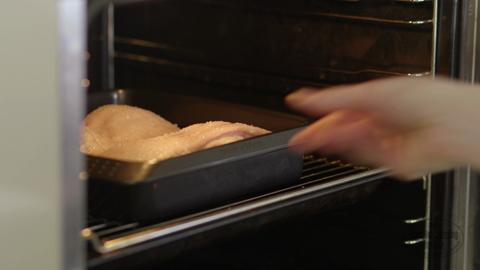 Kitchen appliance, Cooking, Gas, Home appliance, Major appliance, Cookware and bakeware, Oven, Kitchen appliance accessory, Baking, Microwave oven, 