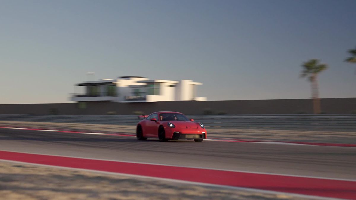 Vídeo da marca mostra como nasce um Porsche 911 em Zuffenhausen