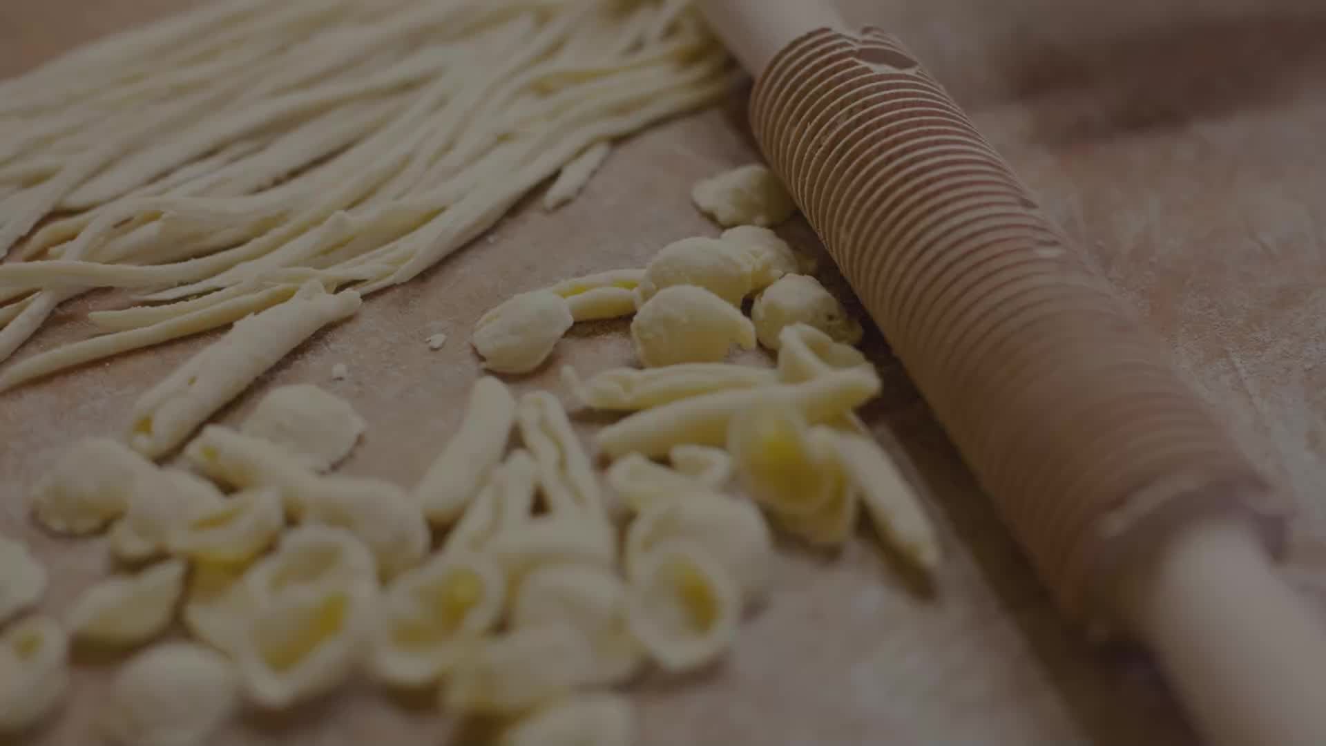 Il miglior aiuto in cucina per la preparazione della pasta fresca Amazy Asciuga Pasta 