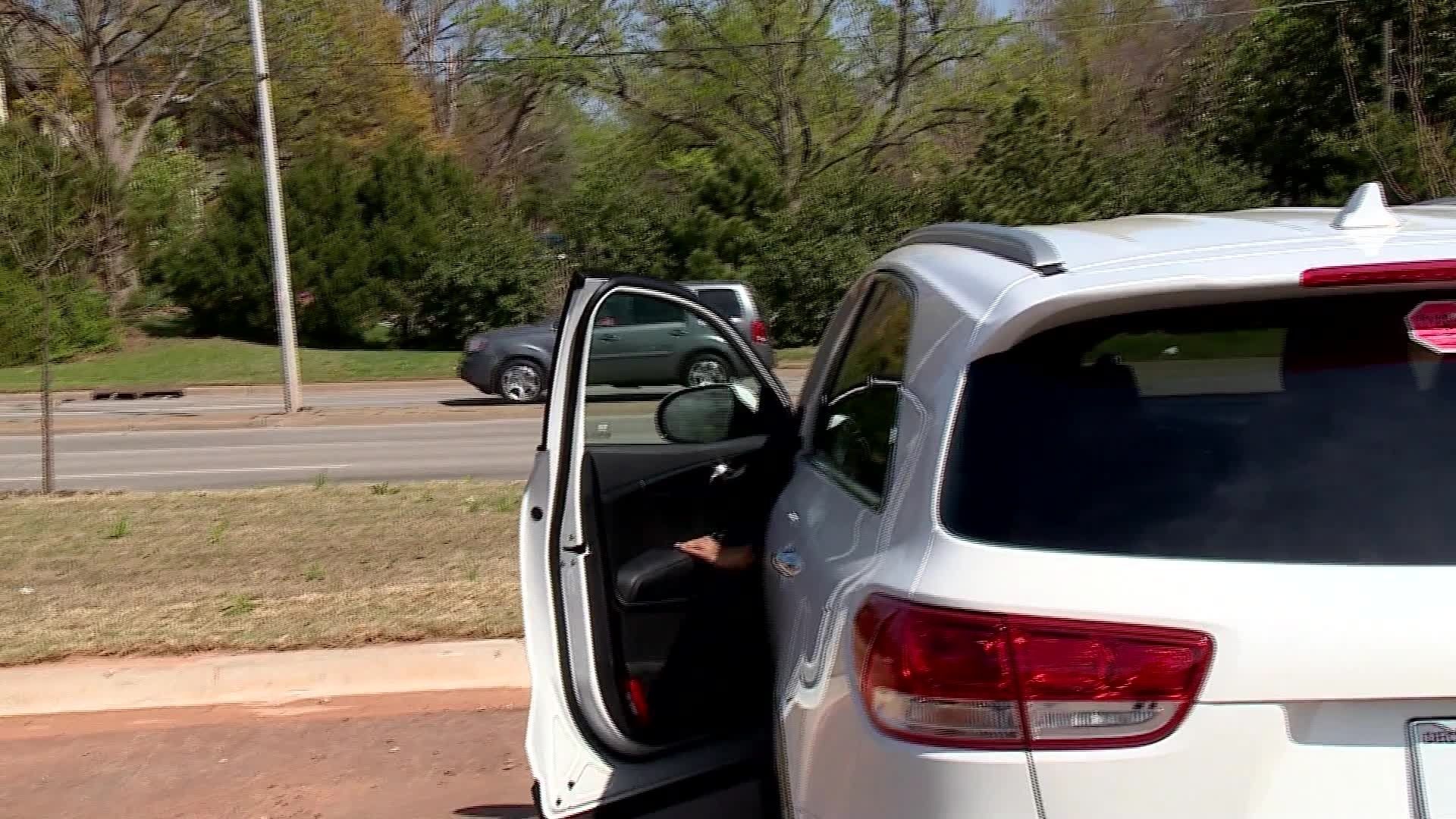Russell Westbrook Cars >> Russell Westbrook Donates Car To Single Mother Russell Westbrook Cars >> Russell Westbrook Donates Car To Single Mother