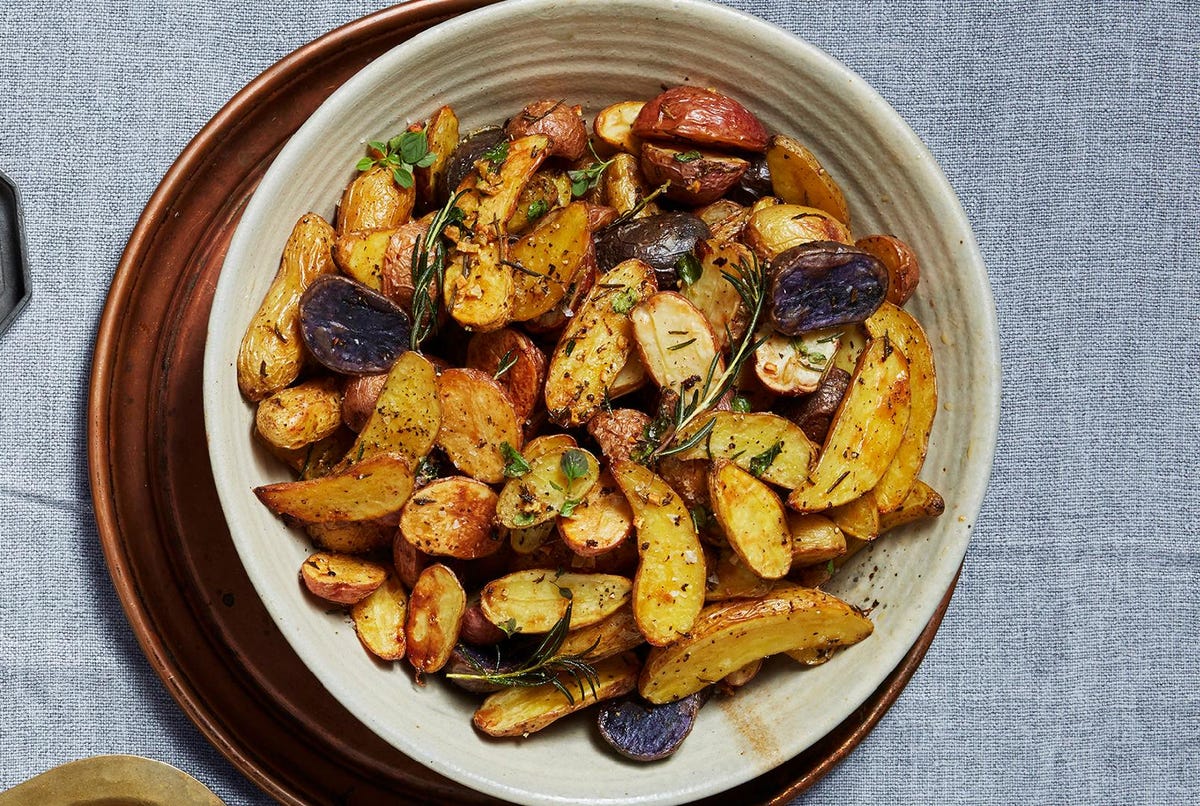 Dish, Cuisine, Food, Ingredient, Potato, Home fries, Lyonnaise potatoes, Root vegetable, Vegetable, Side dish, 