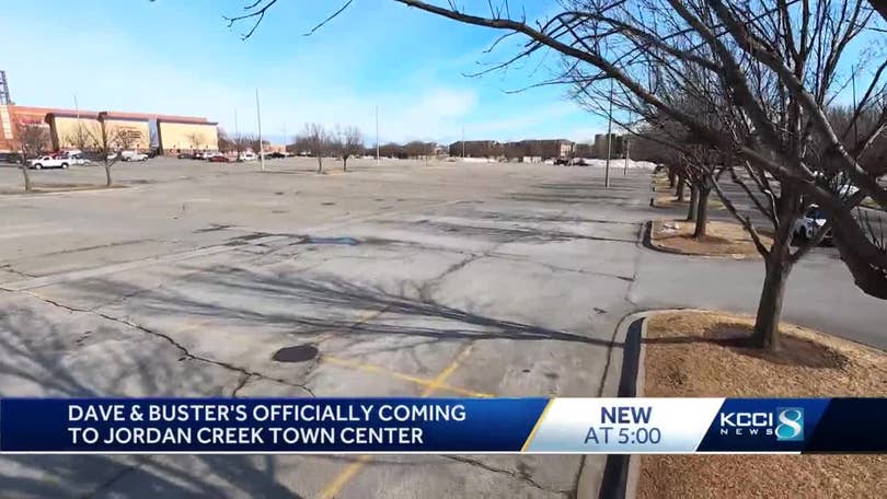 Is Dave & Buster's eyeing Jordan Creek for its first Iowa arcade?