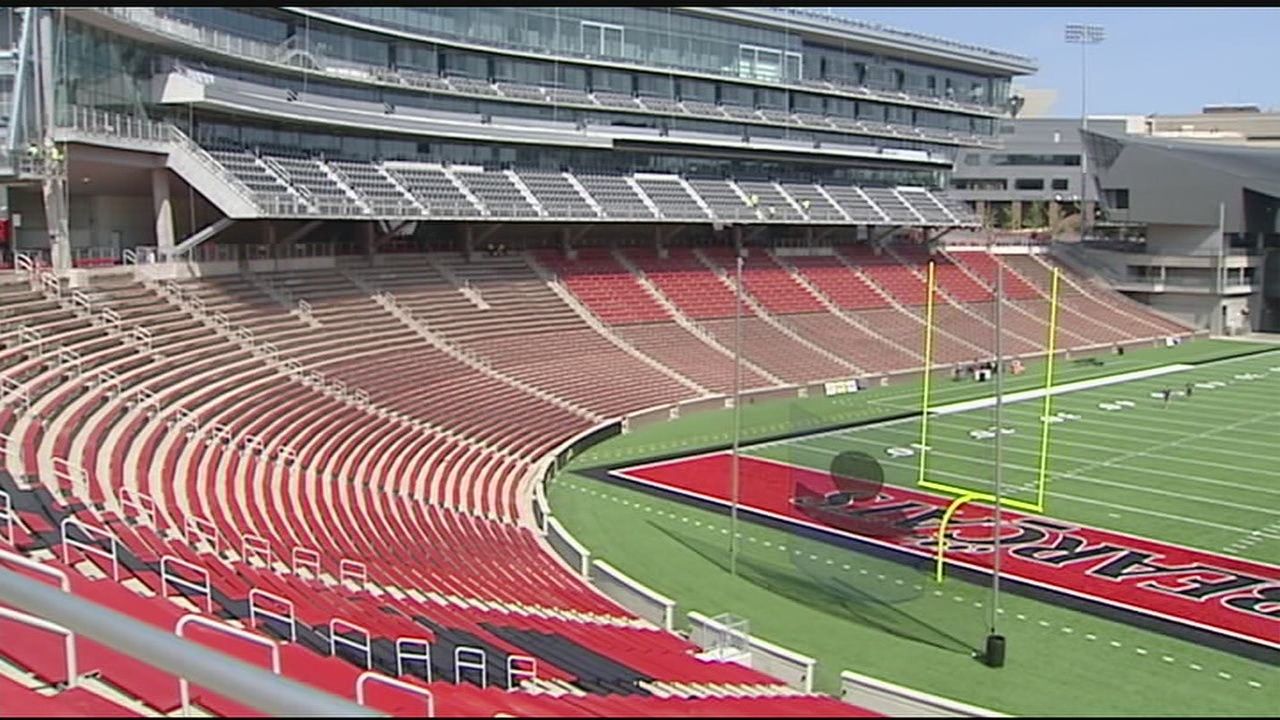 Nippert Stadium receives makeover, will be at full capacity this