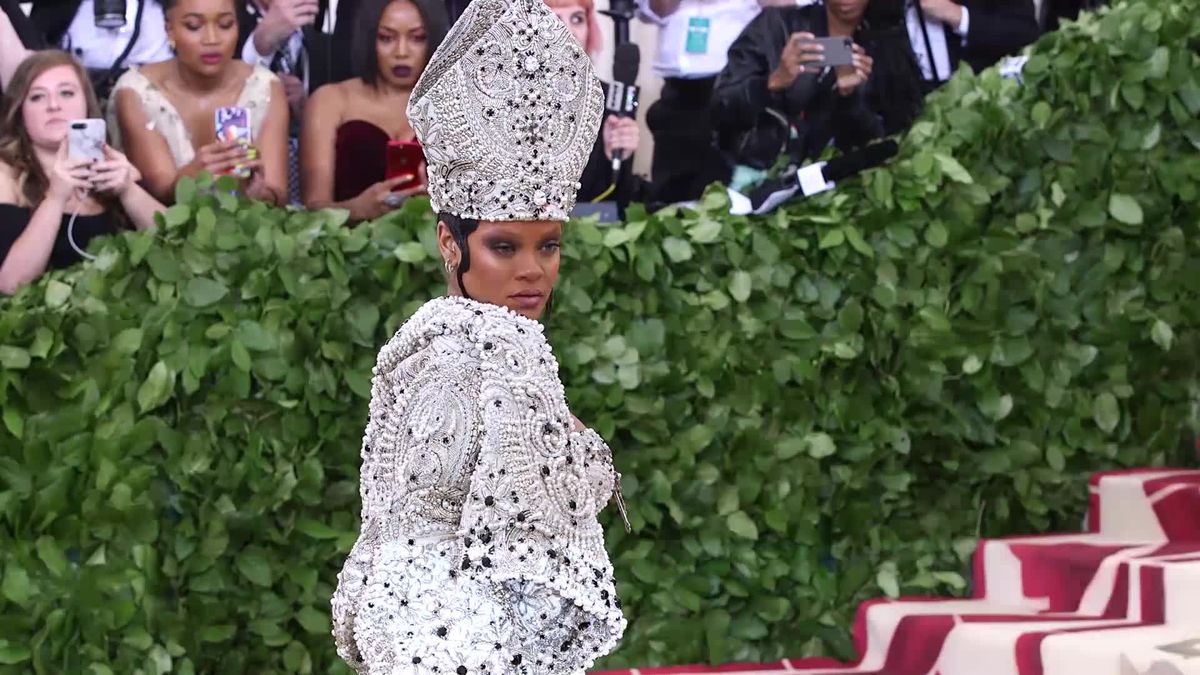 preview for Rihanna wearing Maison Margiela at the 2018 Met Gala