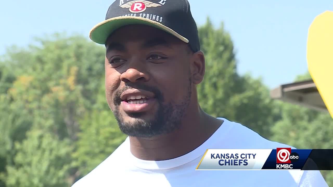 Chiefs All-Pro Chris Jones amid holdout as season approaches: 'I just want  a raise'