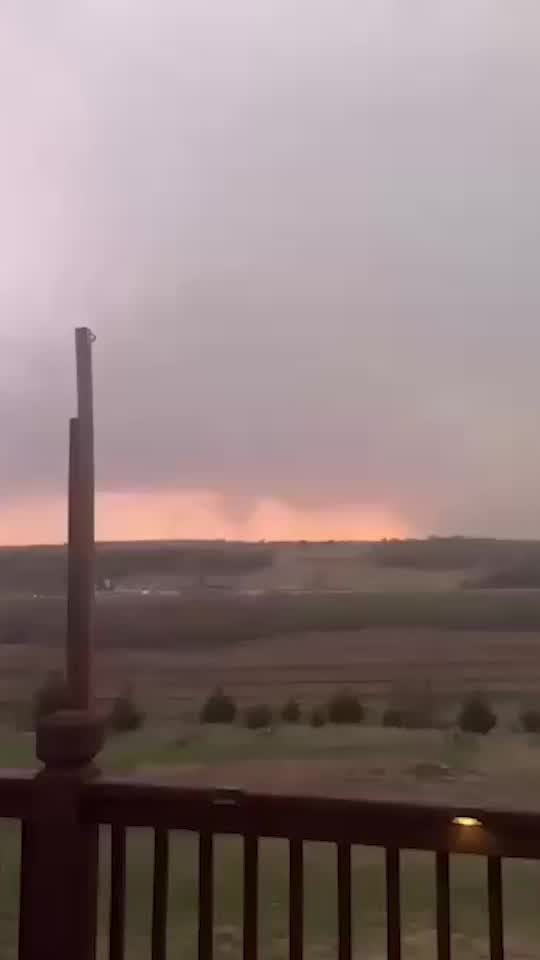 Tornado in Douglas County caught on camera from Honey Creek