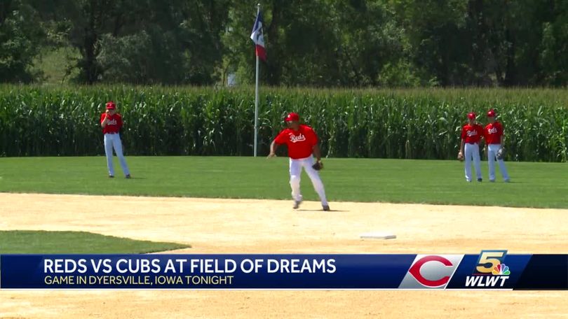 Reds players, fans converge in Iowa for MLB Field of Dreams Game