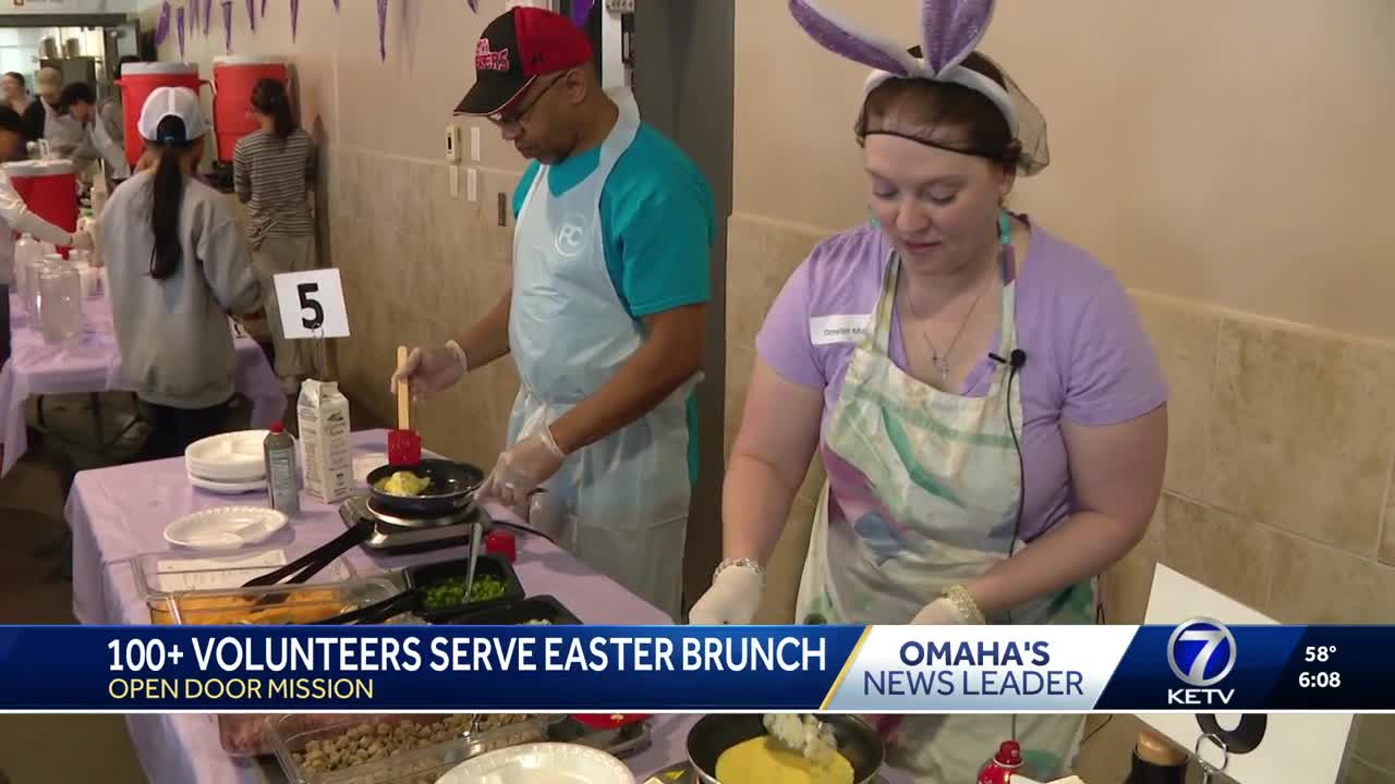 More than 100 volunteers serve Easter brunch at Open Door Mission