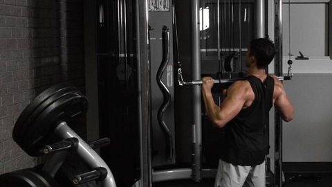 preview for Beginner's Guide: Get More From Your Lat Pulldown