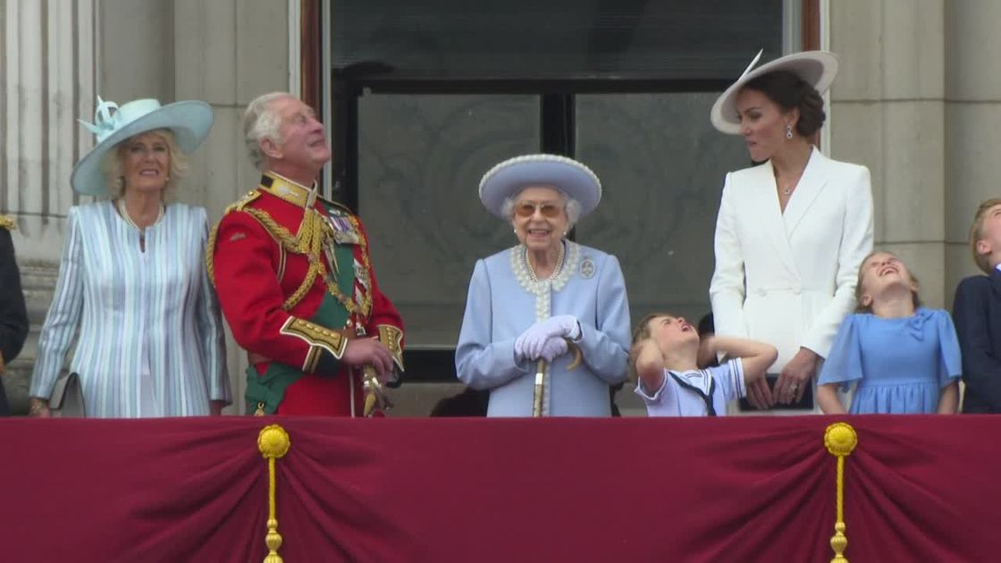preview for Royal family balcony appearance at Trooping the Colour 2022