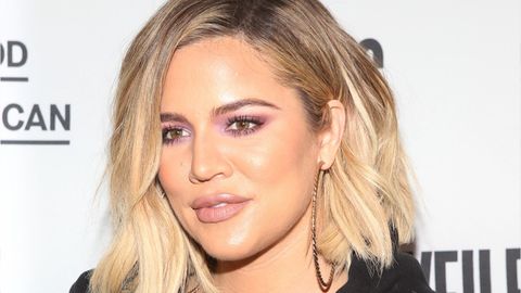 preview for Khloe Kardashian Shares Valentine Pic With Boyfriend & Baby Bump