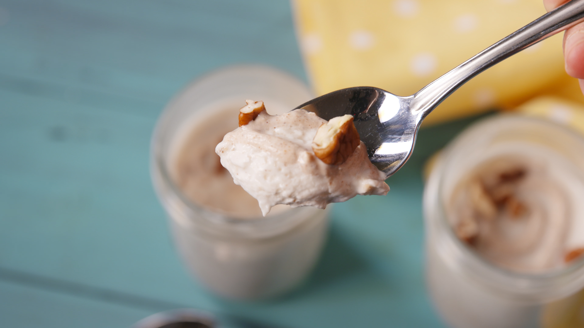 preview for Cinnamon Roll Overnight Oats