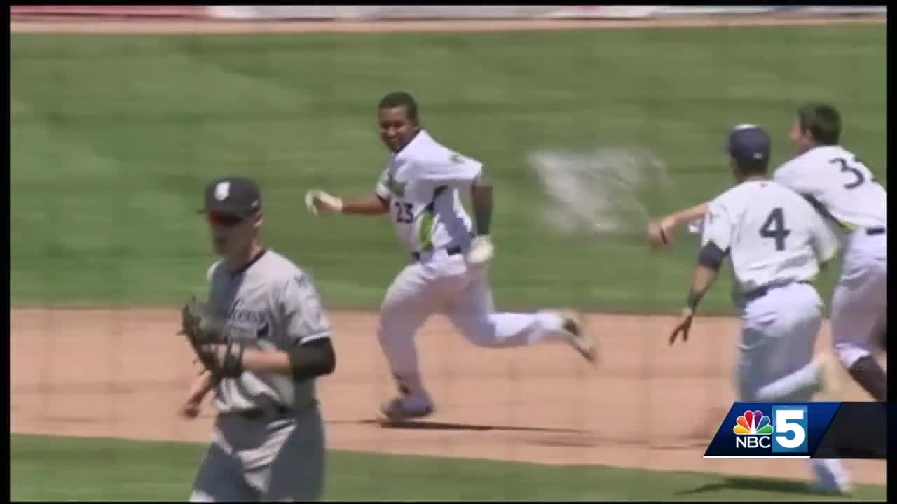 Alfonso Rivas' Diving Catch 