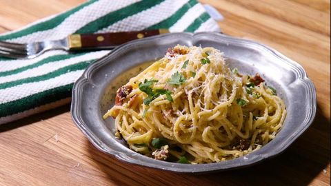 preview for Spaghetti a la Carbonara