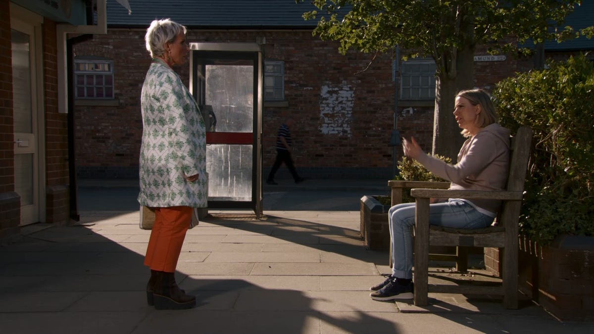 preview for Coronation Street's Abi confides in Debbie (ITV)