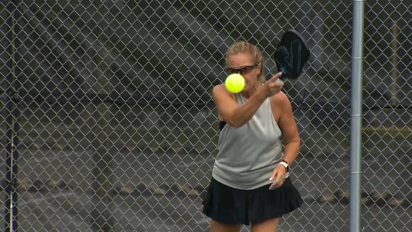 Pittsburgh woman unknowingly plays pickleball with Steelers football players