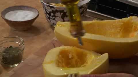 preview for How to Cook a Spaghetti Squash