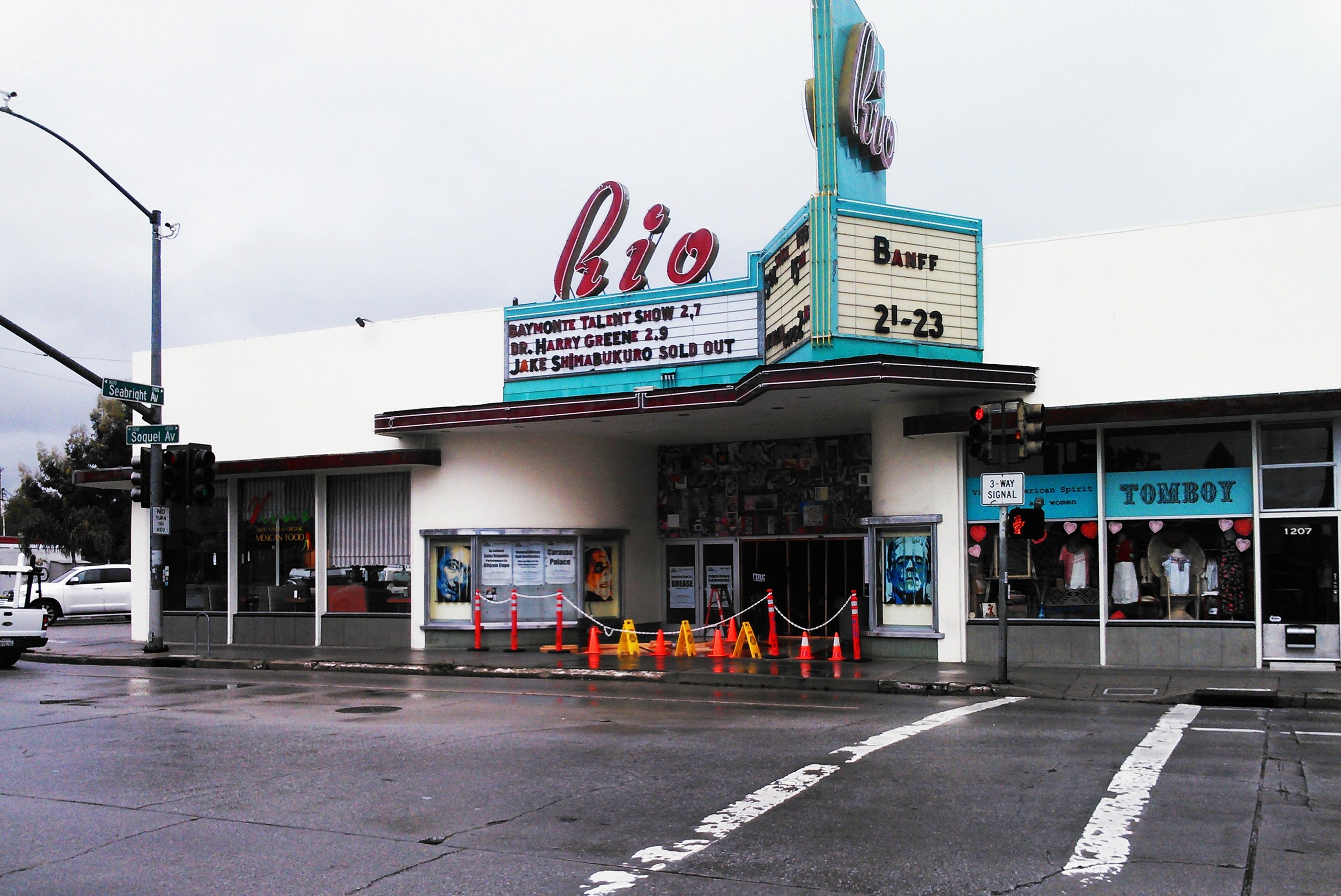 Santa Cruz Rio Theater crash cleanup beings