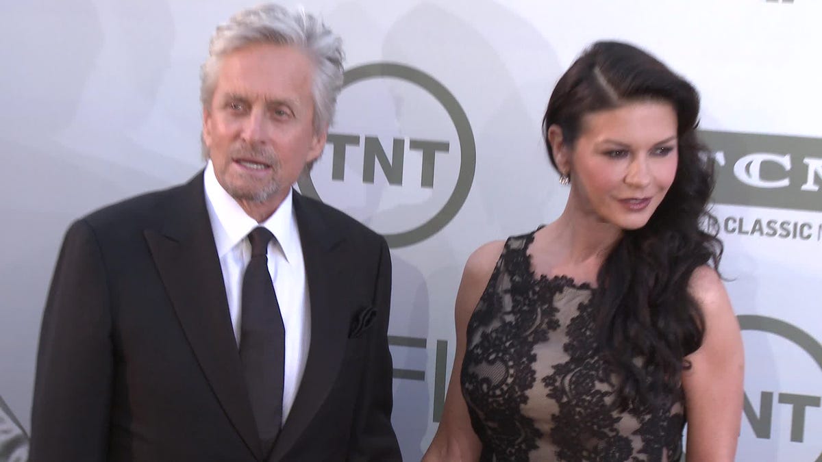 preview for Catherine Zeta-Jones and Michael Douglas on the red carpet