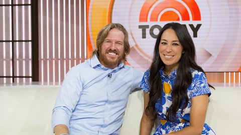 preview for Fixer Upper Stars Chip And Joanna Gaines Announce New HGTV Series