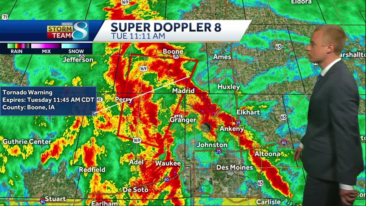 Tornado Warning in effect for parts of Dallas County and Boone County