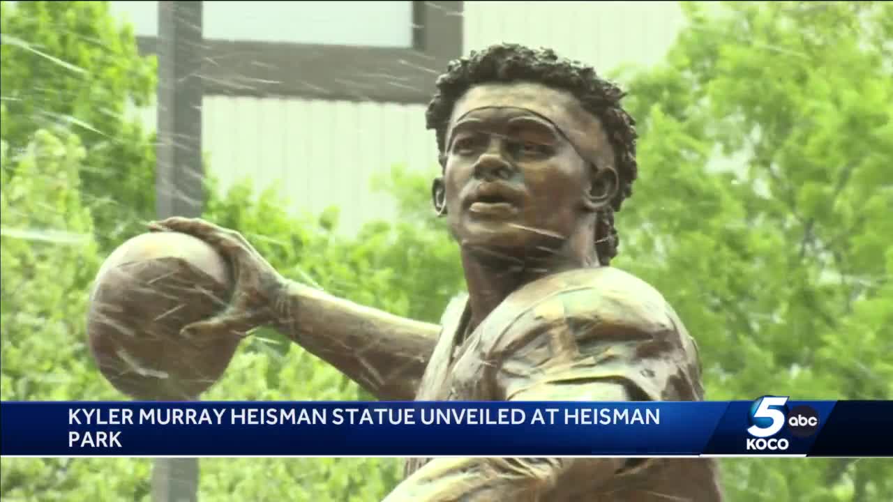 Baker Mayfield gets statue at Oklahoma's Heisman Park