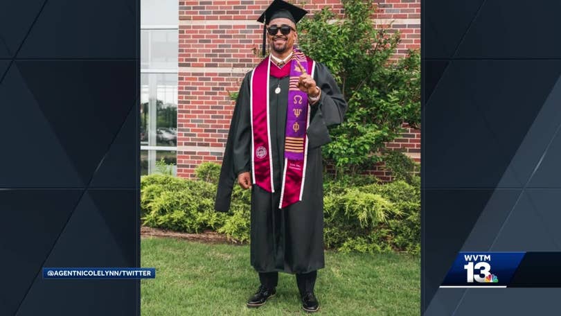 Eagles QB Jalen Hurts graduates with master's degree from Oklahoma