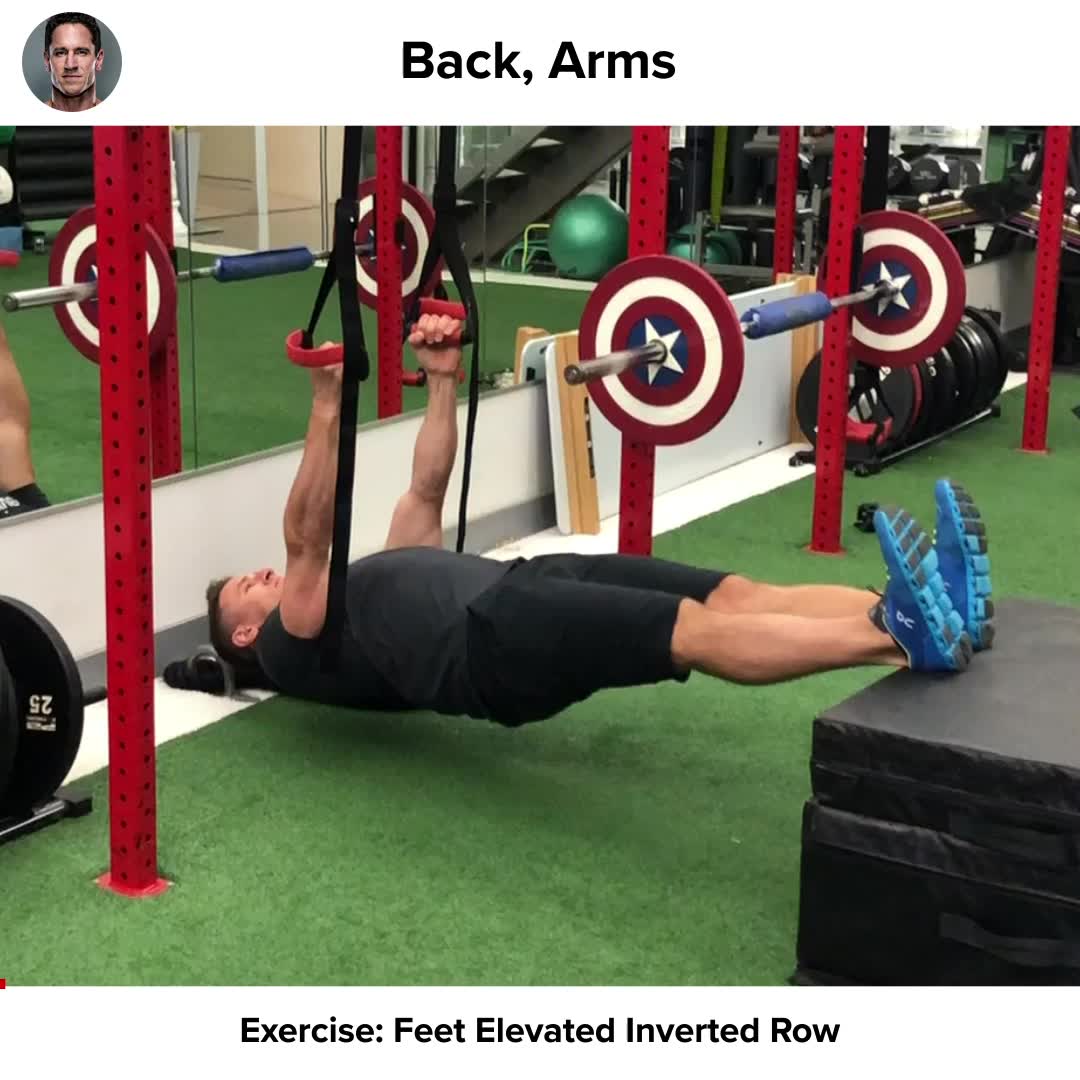 Ryan Reynolds' Trainer Shows Off Superhero-Building Back Workout