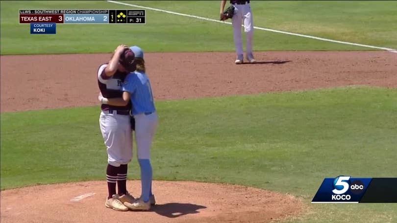 Watch: Incredible video of Hall of Fame pitching matchup goes viral