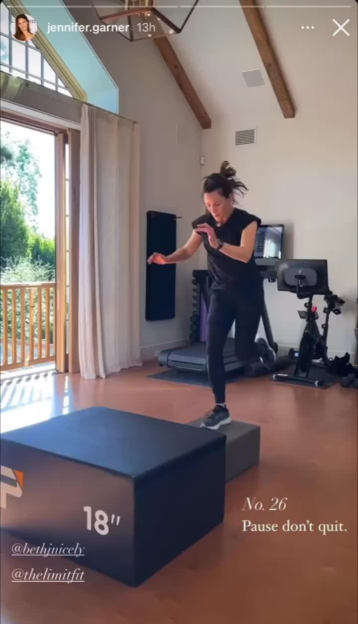 Jennifer Garner, 49, Is Toned AF In A New Instagram Workout Video