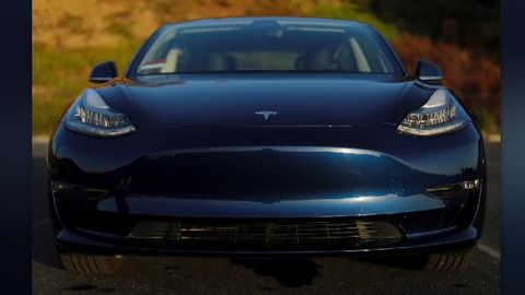 preview for Tesla's Model 3 Comes With Cool Tech, But It's Going to Cost You
