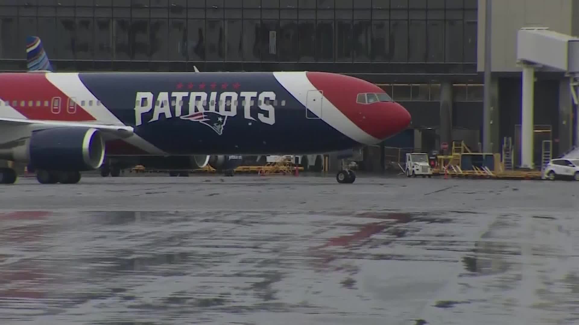 New England Patriots' plane carrying National Guard soldiers touches down  at DSM