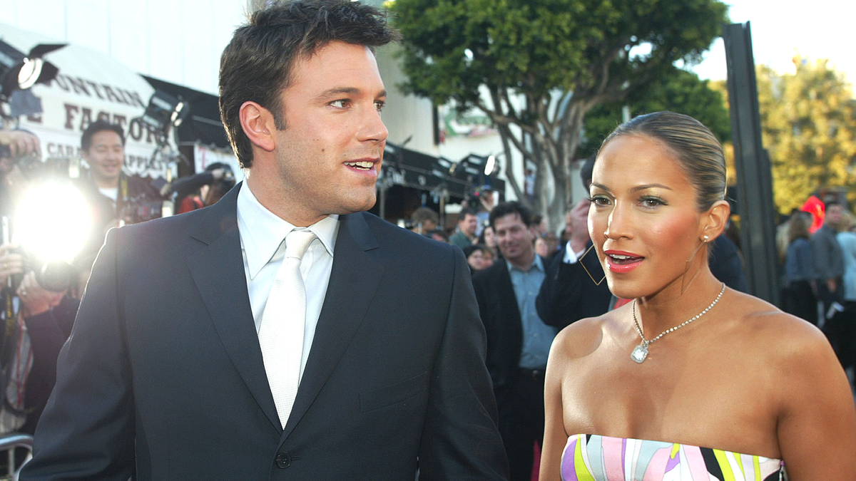 preview for 20 Celeb Couples You Were Obsessed With in the 2000s