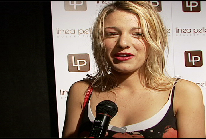 preview for Blake Lively Fashion Throwback 2006