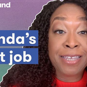 shonda rhimes in front of a gradient purple and green background