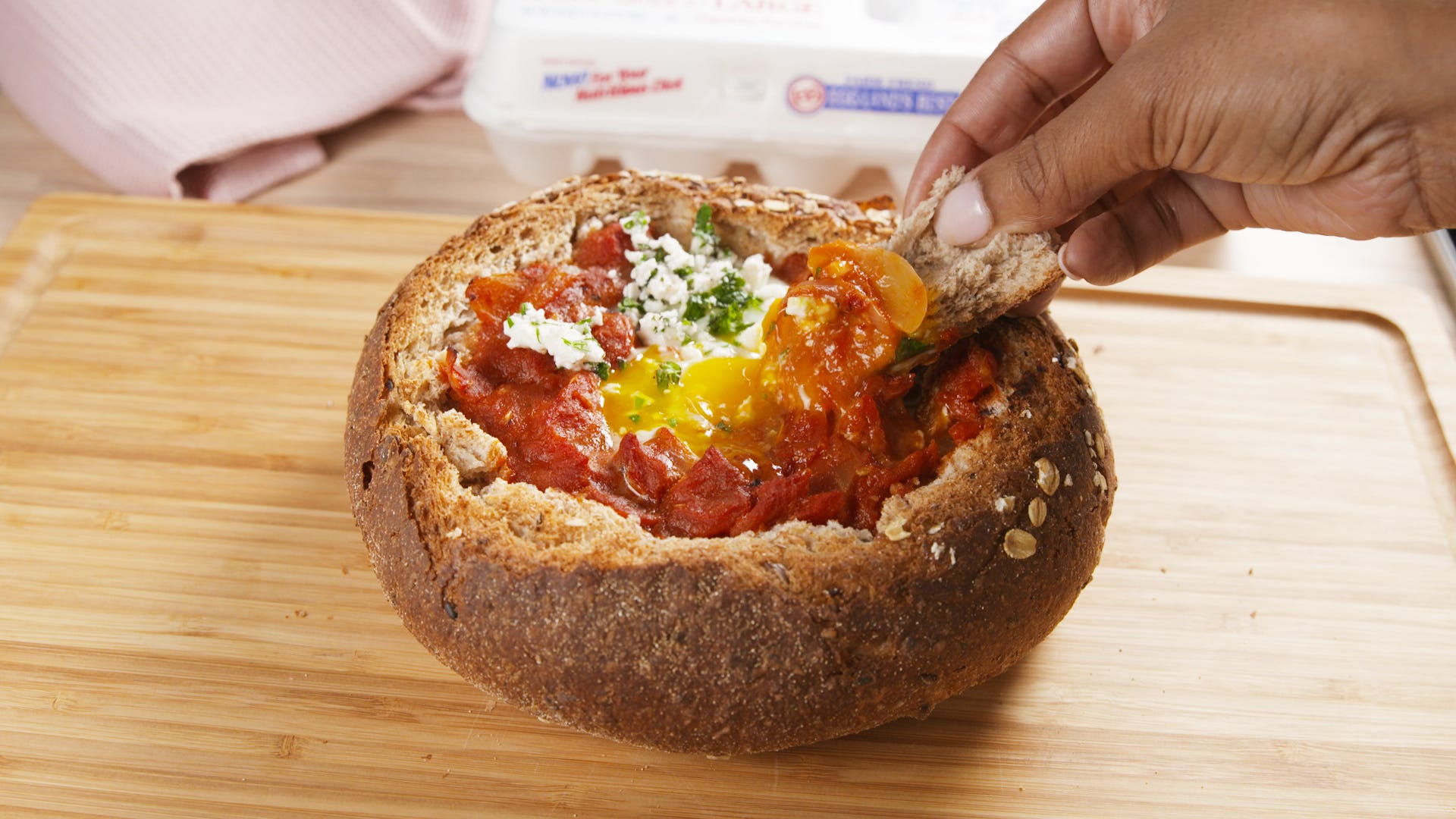 These Shakshuka Bread Bowls Are Next-Level Comforting