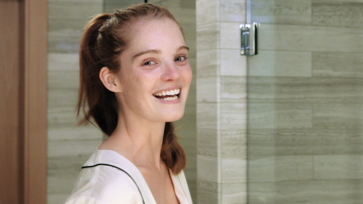 preview for Alexina Graham's Nighttime Skincare Routine | Go To Bed With Me