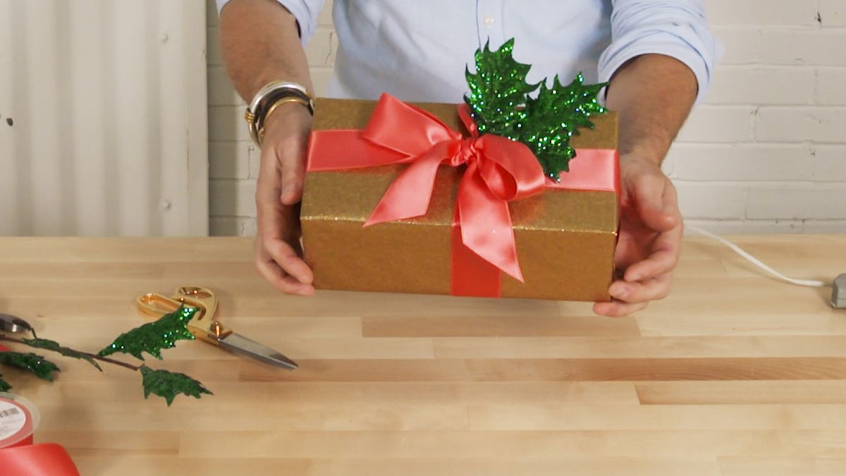 Out of the Box Gift Wrapping - American Lifestyle Magazine