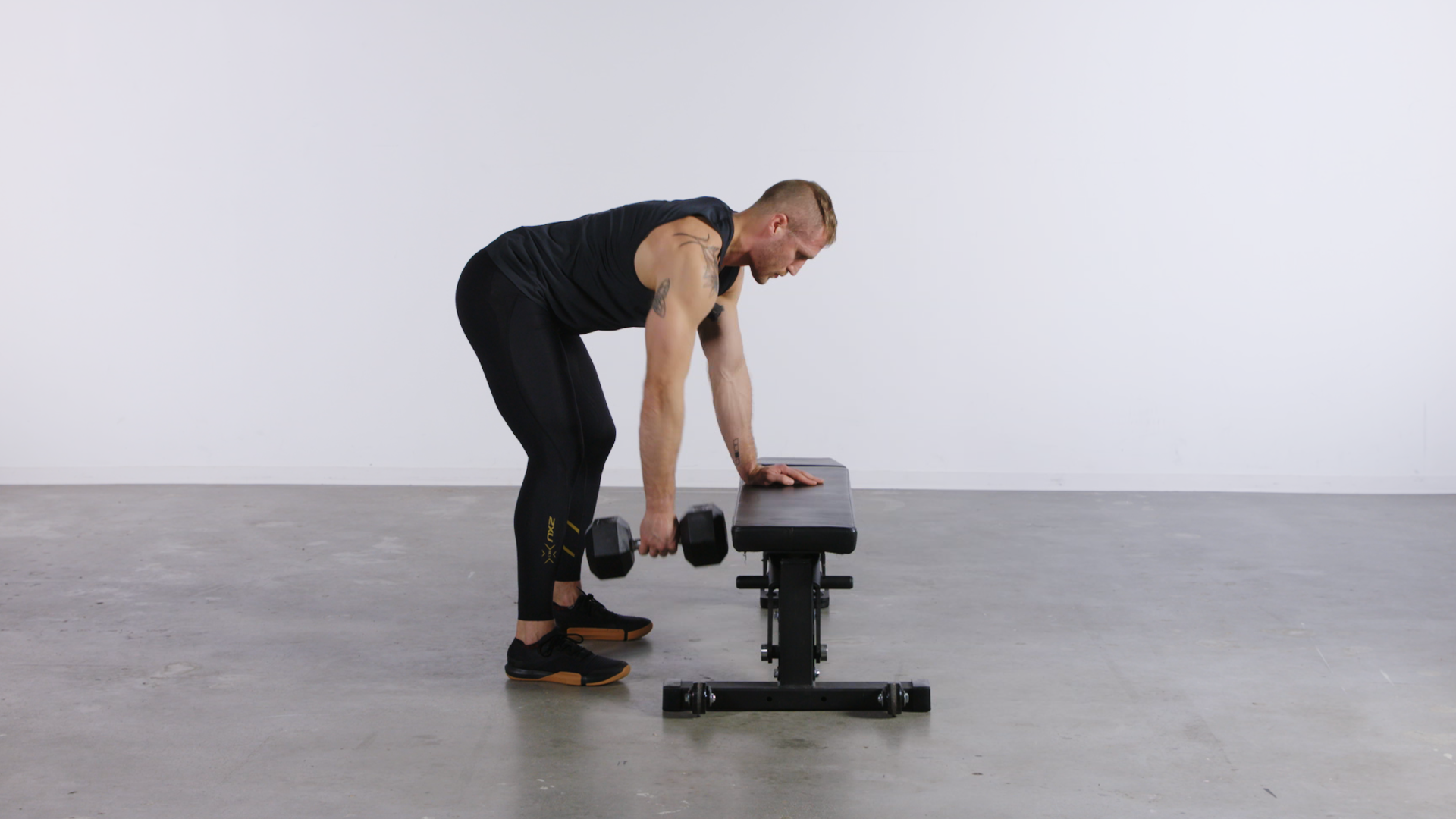 Barcelona Groen Regeneratief How to Do Dumbbell Row for Back Muscle — Single-Arm Bench Rows