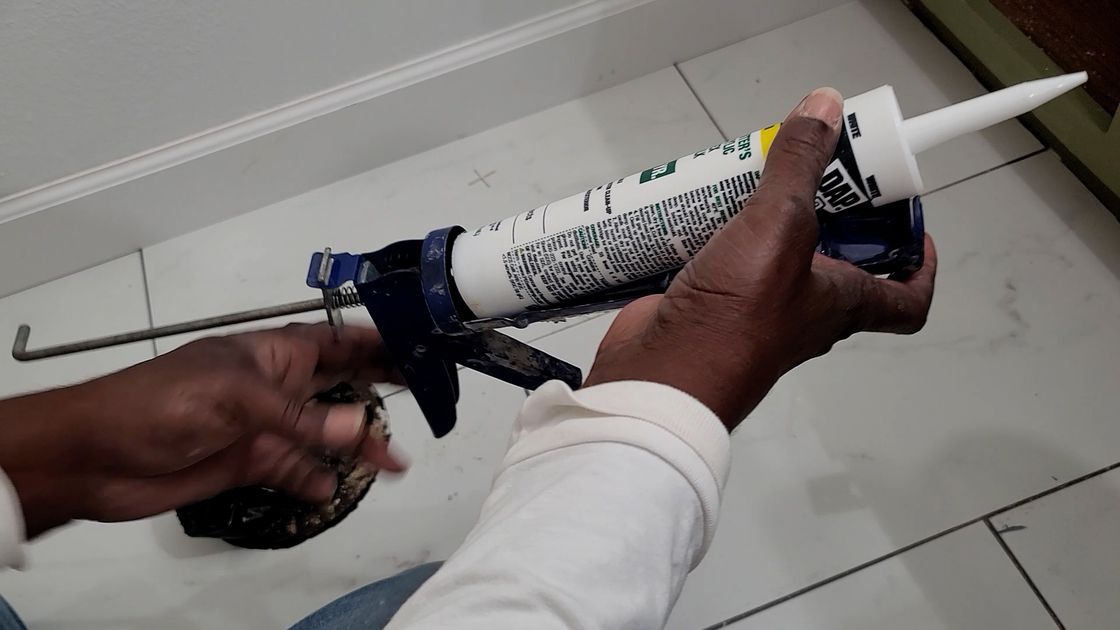 preview for How to Use Caulk