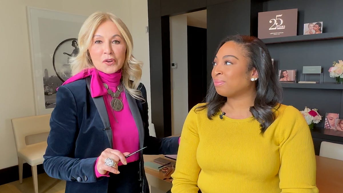 preview for Anastasia Soare Shares Her Easy Eyebrow Tutorial