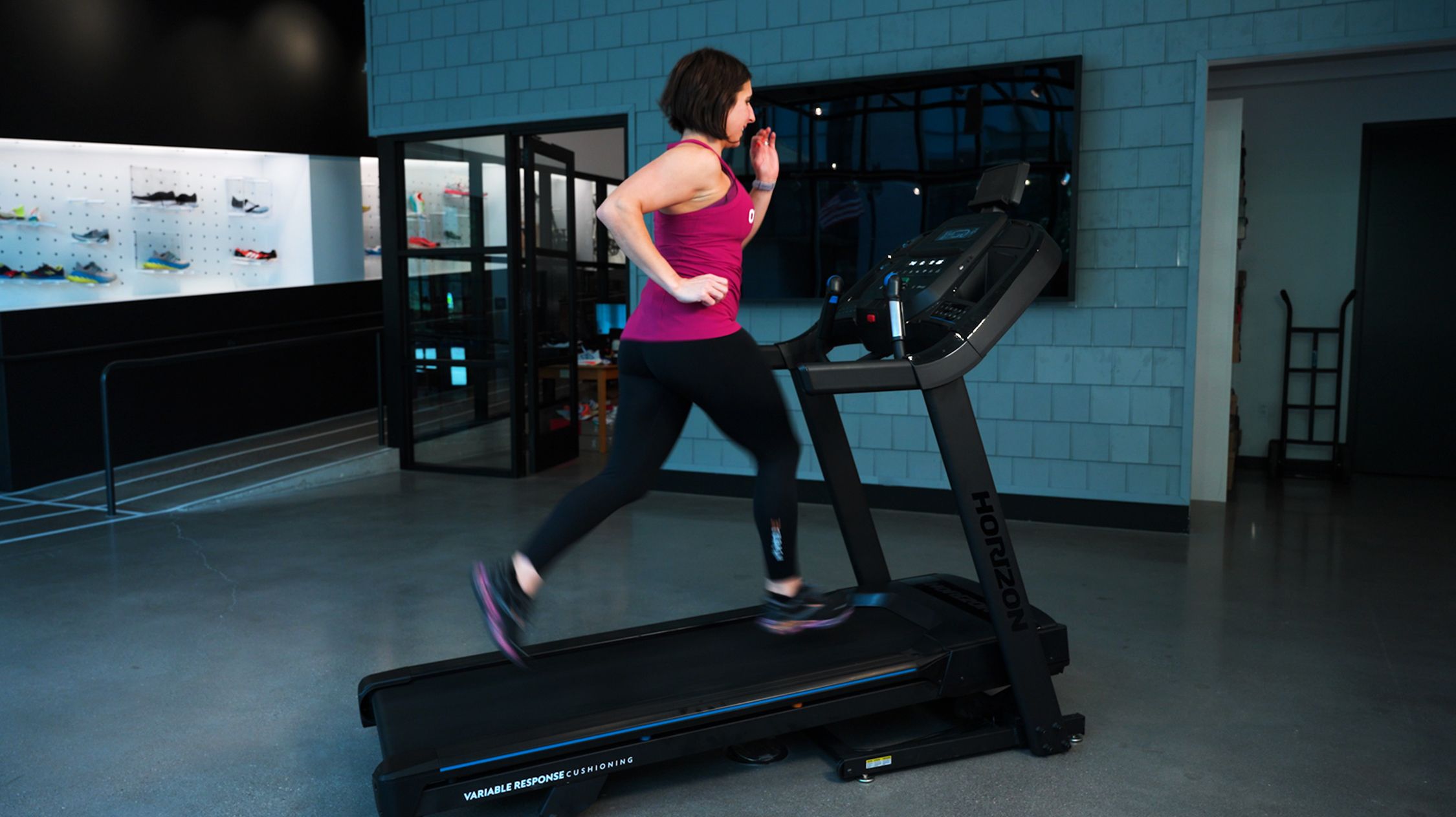 How much electricity does discount a treadmill use per hour