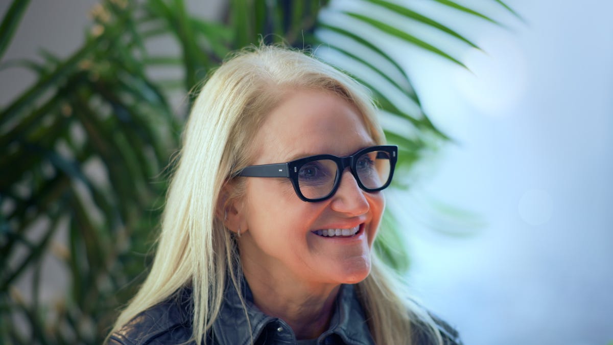 Preview for Mel Robbins and Pilar Guzmán on the power we give to others