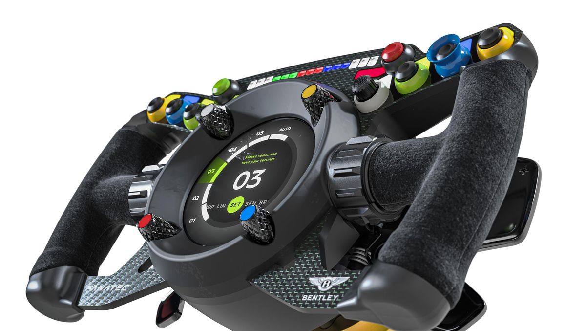preview for Bentley crea un volante para el Continental GT3 intercambiable para gaming